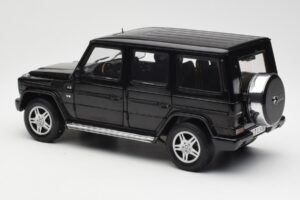 Mercedes G 500 W463 Schwarz Dealer Edition AUTOart 1:18 B66962143 Druckguss — Bild 7 von 8
