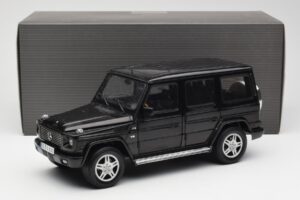 Mercedes G 500 W463 Schwarz Dealer Edition AUTOart 1:18 B66962143 Druckguss — Bild 8 von 8