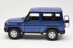 Mercedes G500 W463 SWB Blau AUTOart 1:18 76114 Druckguss — Bild 4 von 8