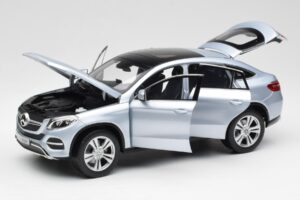 Mercedes GLE Coupe C292 Diamond Silber Norev 1:18 B66960358 Druckguss — Bild 2 von 8