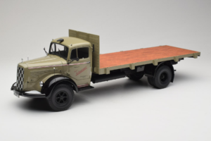 Mercedes L6600 Rungewagen Grau Schwarz Minichamps 1:18 109031050-R1 Druckguss