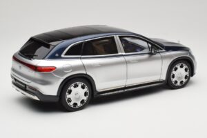 Mercedes Maybach EQS 680 V297 Blau NZG 1:18 1060/23 Druckguss — Bild 3 von 8