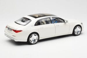Mercedes Maybach S680 4Matic X223 Diamond Weiß Norev 1:18 183918 Druckguss — Bild 3 von 8