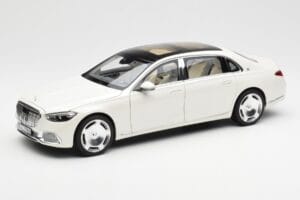 Mercedes Maybach S680 4Matic X223 Diamond Weiß Norev 1:18 183918 Druckguss