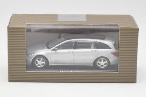 Mercedes R-Class W251 Iridium Silver Minichamps 1:43 B66962214 Druckguss — Bild 4 von 4