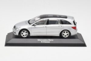 Mercedes R-Class W251 Iridium Silver Minichamps 1:43 B66962214 Druckguss