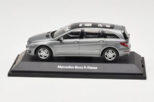 Mercedes R-Class W251 Palladium Silver Metallic Minichamps 1:43 B66960055 Druckguss