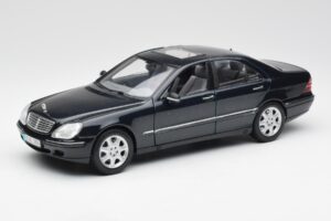 Mercedes S-Class W220 Blau Maisto 1:18 56051 Druckguss