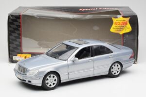 Mercedes S-Class W220 Hellblau Maisto 1:18 56050 Druckguss — Bild 8 von 8