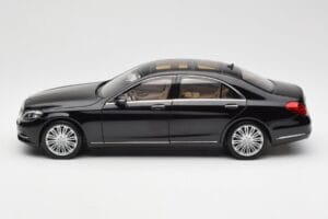 Mercedes S-Class W222 Schwarz Metallic Norev 1:18 183480 Druckguss — Bild 4 von 8