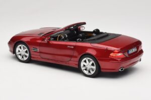 Mercedes SL 500 R230 Red Metallic Limitierte Auflage Norev 1:18 183841 Druckguss — Bild 7 von 8