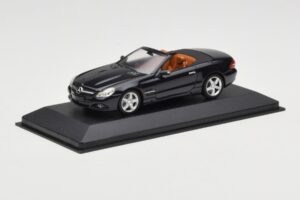 Mercedes SL R230 Schwarz Minichamps 1:43 B66961922 Druckguss — Bild 2 von 4