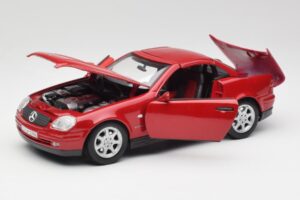 Mercedes SLK 230 R170 Rot Maisto 1:18 56023 Druckguss — Bild 3 von 9