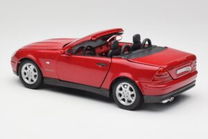 Mercedes SLK 230 R170 Rot Maisto 1:18 56023 Druckguss — Bild 8 von 9