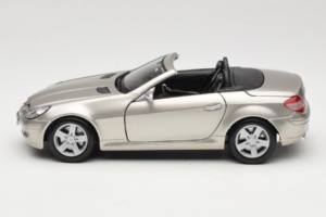 Mercedes SLK R171 Helles Bronze Metallic Maisto 1:18 31674-R1 Druckguss — Bild 4 von 8