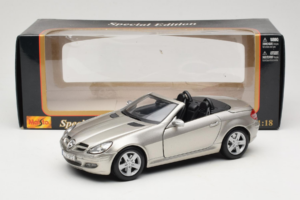 Mercedes SLK R171 Helles Bronze Metallic Maisto 1:18 31674-R1 Druckguss — Bild 8 von 8