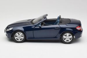 Mercedes SLK R171 Blau Maisto 1:18 B66962190 Druckguss — Bild 4 von 8