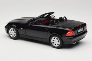 Mercedes SLK200 R170 Schwarz Norev 1:18 B66040714 Druckguss — Bild 8 von 9