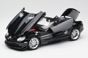 Mercedes SLR McLaren Roadster R199 Crystal Galaxit Schwarz Minichamps 1:18 B66961004 Druckguss — Bild 2 von 8