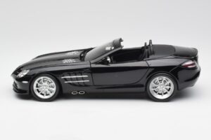 Mercedes SLR McLaren Roadster R199 Crystal Galaxit Schwarz Minichamps 1:18 B66961004 Druckguss — Bild 4 von 8