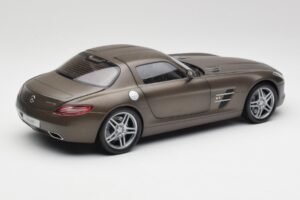 Mercedes SLS AMG C197 Monza Grau Minichamps 1:18 B66960044 Druckguss — Bild 3 von 8