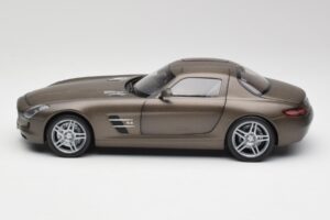 Mercedes SLS AMG C197 Monza Grau Minichamps 1:18 B66960044 Druckguss — Bild 4 von 8