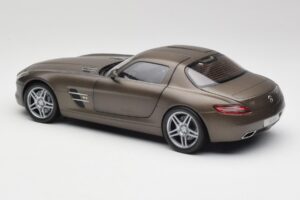 Mercedes SLS AMG C197 Monza Grau Minichamps 1:18 B66960044 Druckguss — Bild 7 von 8