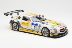 Mercedes SLS AMG GT3 #21 Rowe Racing Arnold / Roloff / Seyffarth / Jäger ADAC 24 Hours Nürburgring 2013 Minichamps 1:18 15113 — Bild 4 von 6