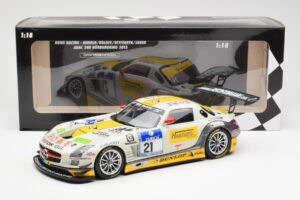 Mercedes SLS AMG GT3 #21 Rowe Racing Arnold / Roloff / Seyffarth / Jäger ADAC 24 Hours Nürburgring 2013 Minichamps 1:18 15113 — Bild 6 von 6