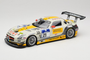 Mercedes SLS AMG GT3 #21 Rowe Racing M. Hartung / N. Heyer ADAC 24 Hours Nurburgring 2013 Minichamps 1:18 151133121 Druckguss