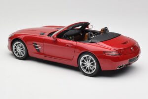 Mercedes SLS AMG R197 Roadster Le Mans Rot Minichamps 1:18 100039030 Druckguss — Bild 7 von 8