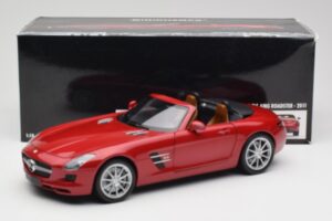 Mercedes SLS AMG R197 Roadster Le Mans Rot Minichamps 1:18 100039030 Druckguss — Bild 8 von 8
