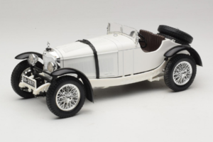 Mercedes SSK Weiß Bburago 1:18 3009-P3 Druckguss