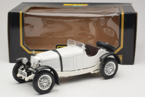 Mercedes SSK Weiß Bburago 1:18 3009-P3 Druckguss — Bild 6 von 6
