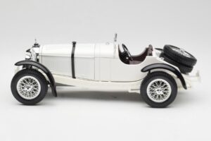 Mercedes SSKL Weiß Bburago 1:18 3002 Druckguss — Bild 4 von 8