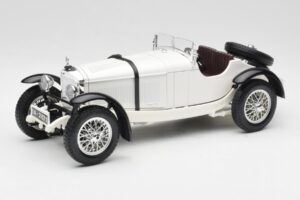 Mercedes SSKL Weiß Bburago 1:18 3002 Druckguss