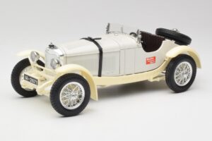 Mercedes SSKL Weiß & Creme Bburago 1:18 3002-M1 Druckguss