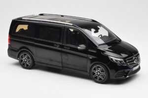 Mercedes V-Class W447 AMG Line Schwarz Norev 1:18 183860 Druckguss — Bild 5 von 6