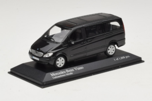 Mercedes Viano Schwarz Minichamps 1:43 400032210 Druckguss — Bild 2 von 4