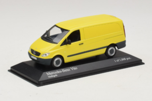 Mercedes Vito Kastenwagen Gelb Minichamps 1:43 400032260 Druckguss — Bild 2 von 4