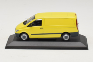 Mercedes Vito W638 Gelb Minichamps 1:43 B67871200-R1 Druckguss