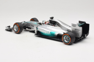 Mercedes W05 #44 L. Hamilton Mercedes AMG Petronas Malaysian Grand Prix Winner 2014 Minichamps 1:18 110140144 Druckguss — Bild 5 von 7