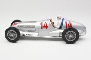 Mercedes W125 #14 Daimler-Benz AG M. von Brauchitsch 2nd Place German GP 1937 Minichamps 1:18 155373114 Druckguss — Bild 3 von 6