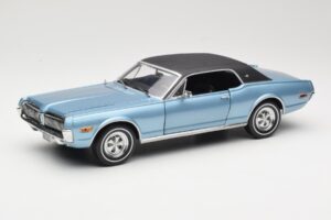 Mercury Cougar XR-7 Blau Sun Star 1:18 1562 Druckguss