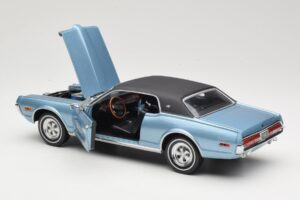 Mercury Cougar XR-7 Blau Sun Star 1:18 1562 Druckguss — Bild 5 von 8