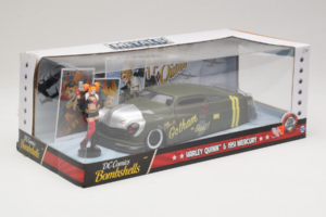 Mercury Gotham or Bust With Harley Quinn Figure Metals Diecast 1:24 30456 Druckguss — Bild 2 von 3