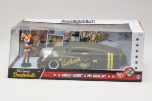 Mercury Gotham or Bust With Harley Quinn Figure Metals Diecast 1:24 30456 Druckguss