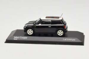 MINI Cooper R50 Schwarz Minichamps 1:43 431138101 Druckguss