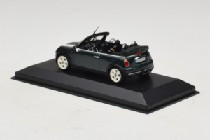 Mini Cooper Cabriolet Grün Mit Weißem Streifen Minichamps 1:43 80420309093-R1 Druckguss — Bild 3 von 5