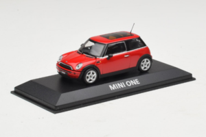 Mini Cooper Rot Minichamps 1:43 MINI010 Druckguss — Bild 2 von 4
